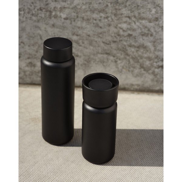 Čierny termo hrnček z nehrdzavejúcej ocele 650 ml Singles – Zone-image-1