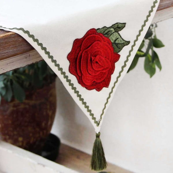 Behúň na stôl Mode 35 x 140 cm, s háčkovanou ružou