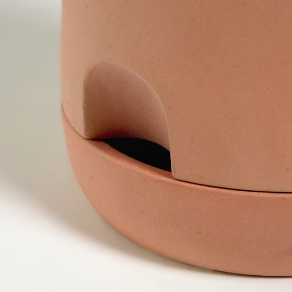 Terakotový samozavlažovací kvetináč s miskou Kave Home Lelis, výška 50 cm-image-1