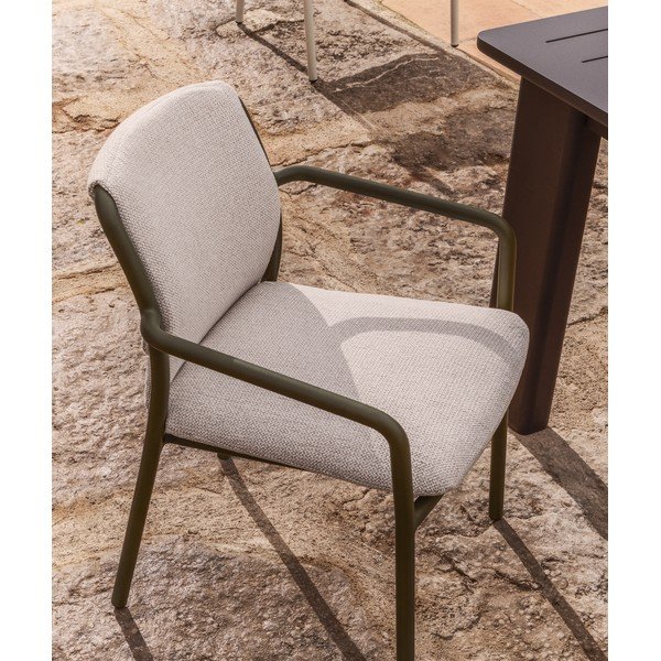 Zelená polstrovaná záhradná stolička Linosa – Kave Home-image-1