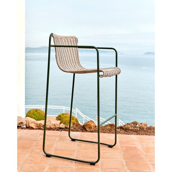 Sivozelená kovová záhradná barová stolička Maurina – Kave Home-image-1