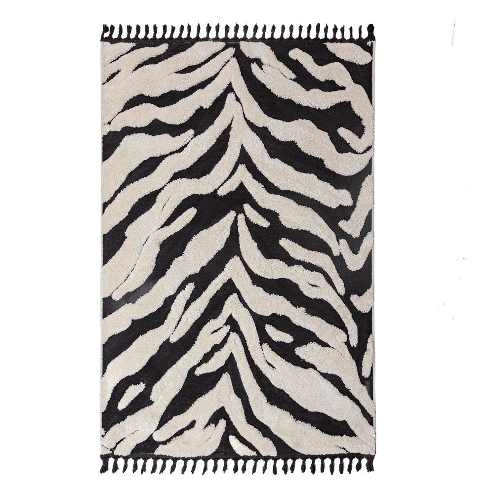 E-shop Čierno-biely koberec 133x190 cm Esra Zebra – Flair Rugs
