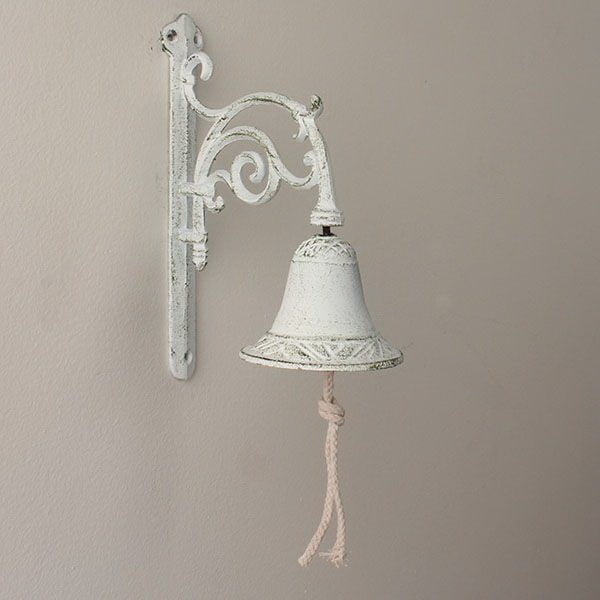 Biely nástenný liatinový zvonček Dakls