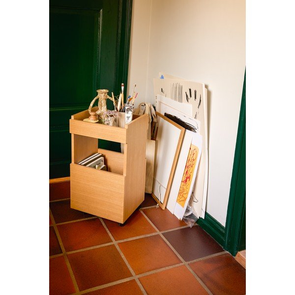 Servírovací stolík na kolieskach v dekore duba 35x40 cm Forma – Hübsch-image-2