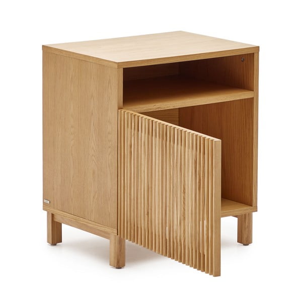 Nočný stolík v dekore duba v prírodnej farbe Beyla – Kave Home-image-4