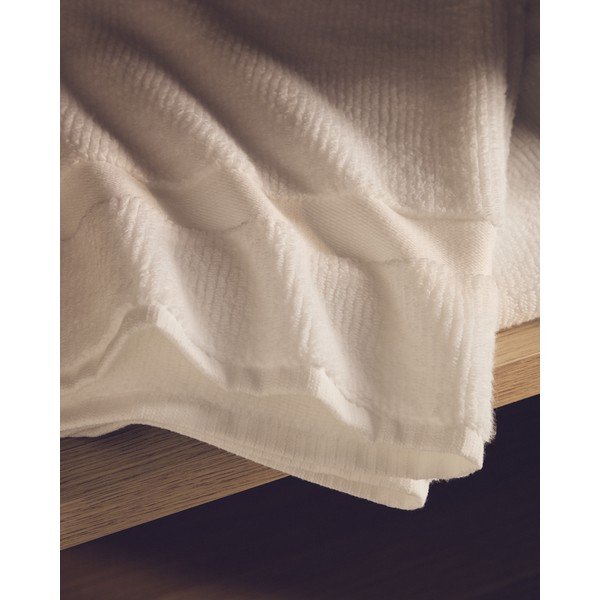 Biela froté bavlnená osuška 70x140 cm Olvira – Kave Home-image-2
