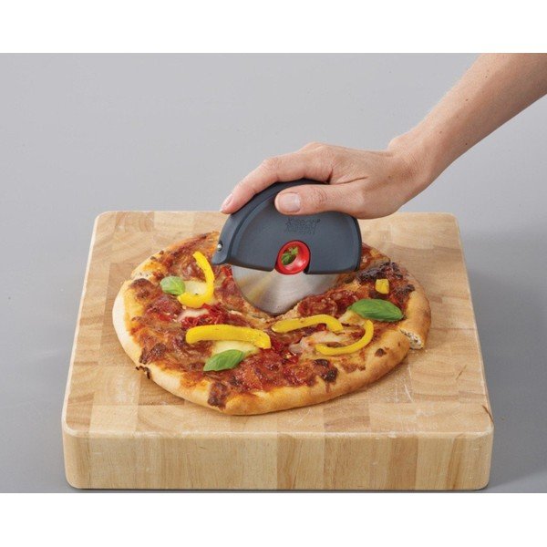 Silikónovo–nerezový krájač na pizzu Disc – Joseph Joseph-image-1