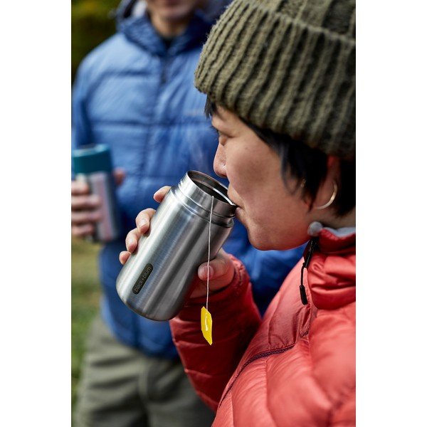 Termo hrnček z nehrdzavejúcej ocele v striebornej farbe 340 ml – Black + Blum-image-4