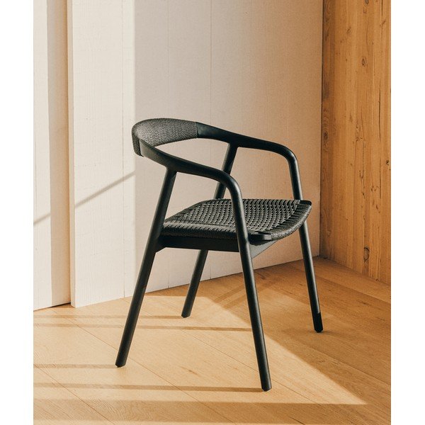 Čierna jedálenská stolička s podrúčkami Derile – Kave Home-image-1
