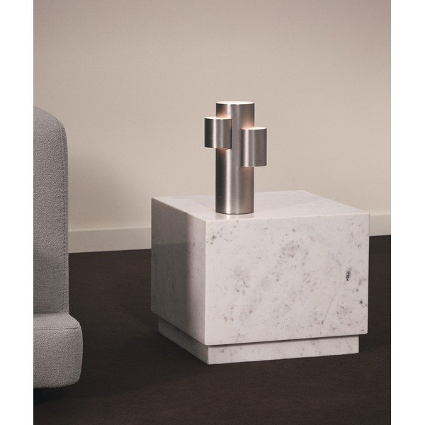 Mramorový odkladací stolík 50x50 cm Sorein – Kave Home-image-1