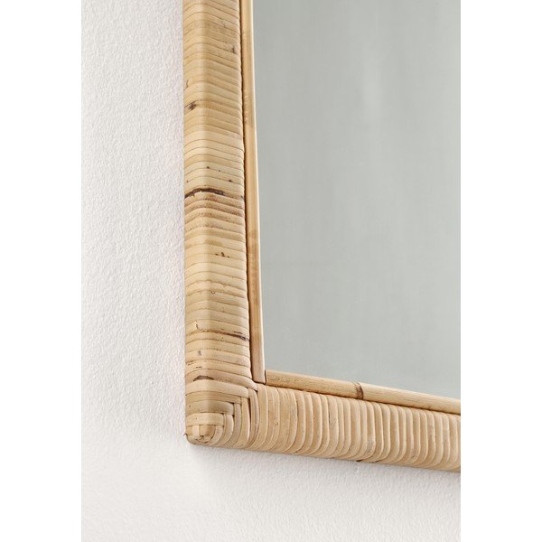 Nástenné zrkadlo s ratanovým rámom 50x70 cm Hakima – Bizzotto-image-1