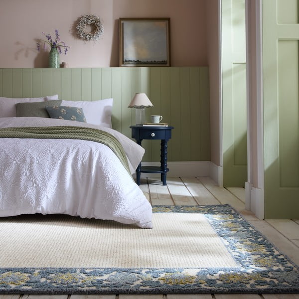 Modrý/slonovinový ručne tkaný koberec s prímesou vlny 160x230 cm Myla Floral Frame – Flair Rugs-image-1