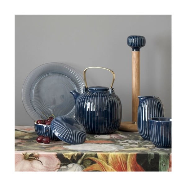 Tmavomodrý porcelánový hrnček Kähler Design Hammershoi, 200 ml-image-3