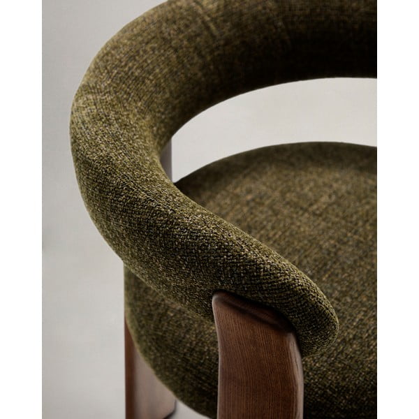 Khaki/hnedé jedálenské kreslo s podrúčkami z jaseňového dreva Granite – Kave Home-image-3