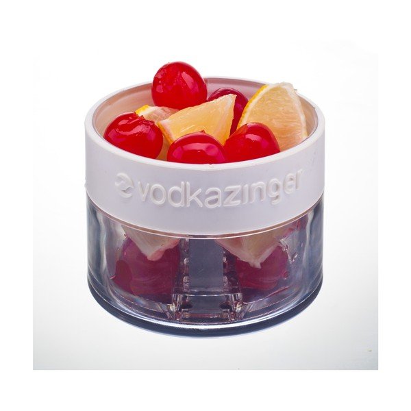 Vodkazinger,fľaša na vodku a ovocie-image-4