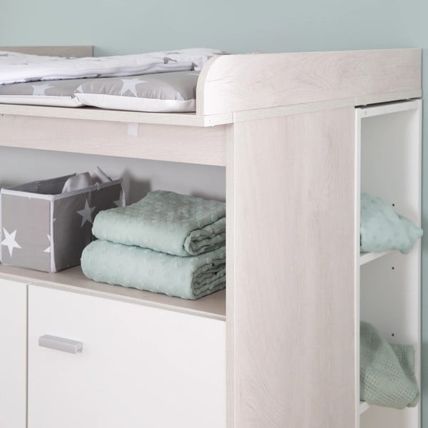 Biela nízka detská komoda v dekore duba s prebaľovacím pultom 117x98 cm Julia – Roba-image-2