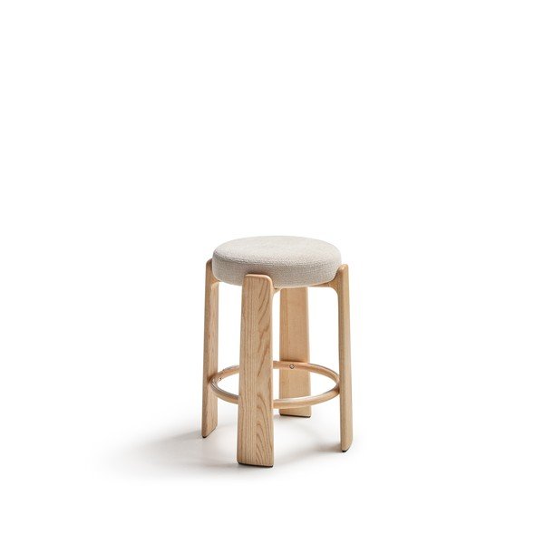 Béžová/v svetlo prírodnej farbe barová stolička z jaseňového dreva (výška sedadla 65 cm) Granite – Kave Home