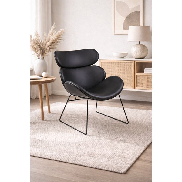 Čierne kreslo z imitácie kože s čiernymi nohami Actona Cazar-image-1