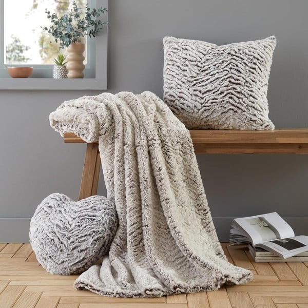 Dekoračný vankúš z umelej kožušiny 43x43 cm Wolf Faux Fur – Catherine Lansfield-image-3