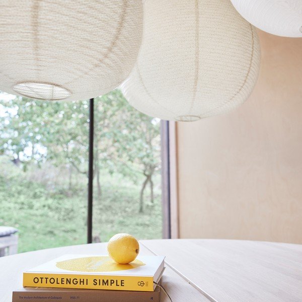 Slonovinové tienidlo ø 38 cm Kojo – OYOY Living Design-image-1