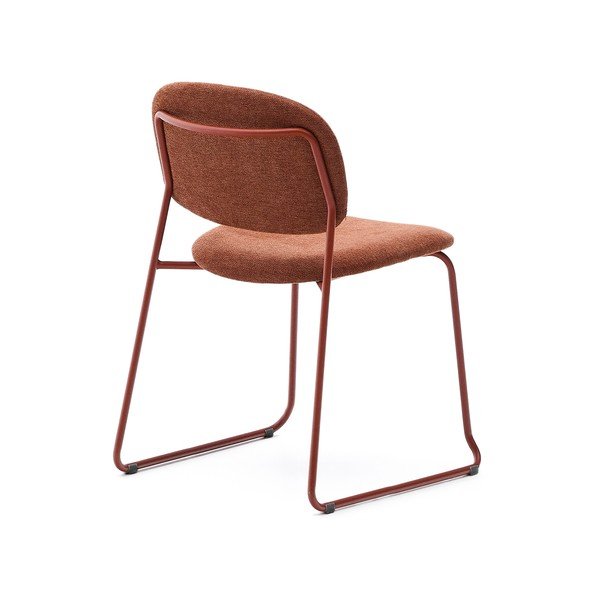 Kovová stohovateľná jedálenská stolička v terakotovej farbe Meli – Kave Home-image-4