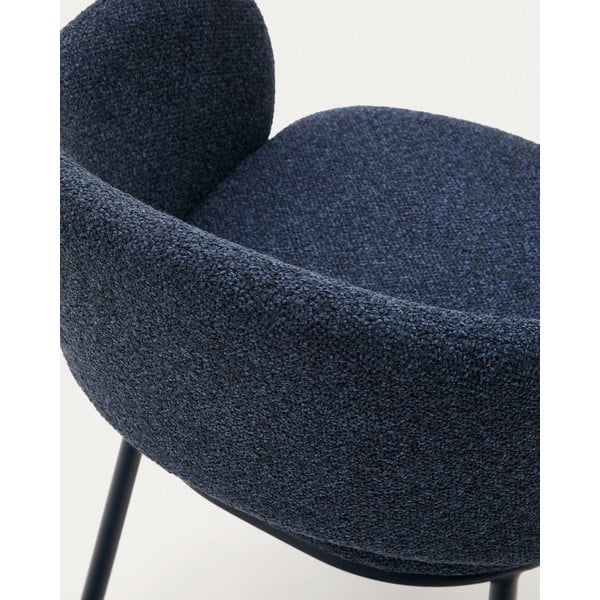 Tmavomodré čalúnené jedálenské kreslo Maina – Kave Home-image-2