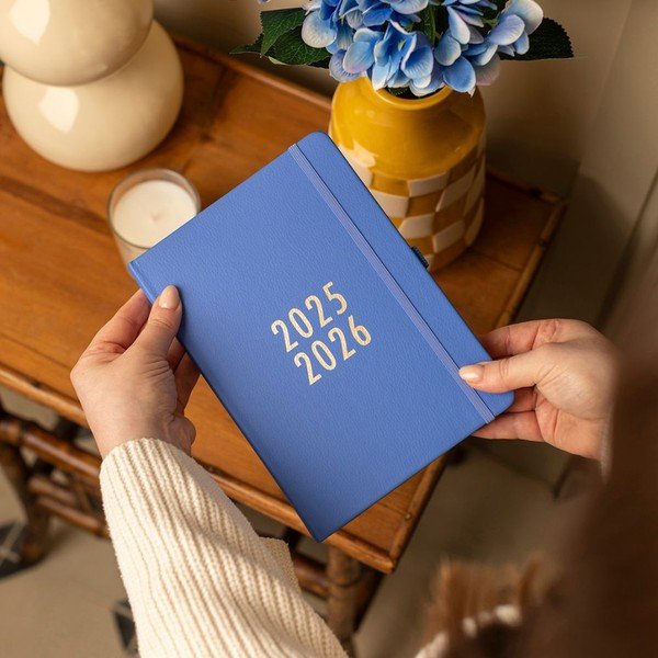 Diár 200 str. – Busy B-image-1