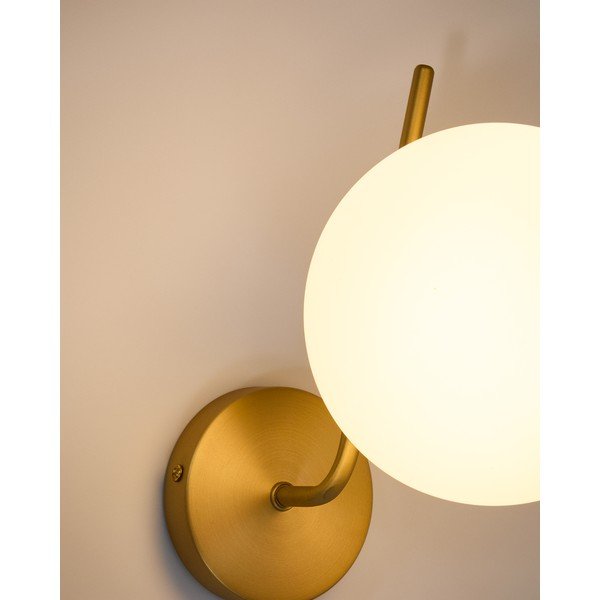 Biele/v zlatej farbe kovové nástenné svietidlo ø 15 cm Brisia – Kave Home-image-2