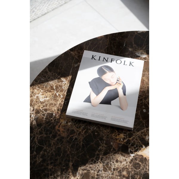 Hnedý mramorový okrúhly konferenčný stolík 90x90 cm Brooksville - Rowico-image-2