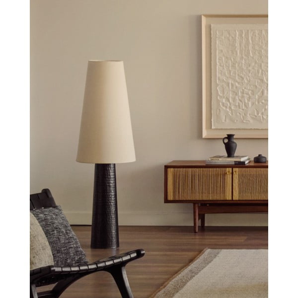 Čierno-krémová stojacia lampa s textilným tienidlom (výška 129 cm) Senni – Kave Home-image-2