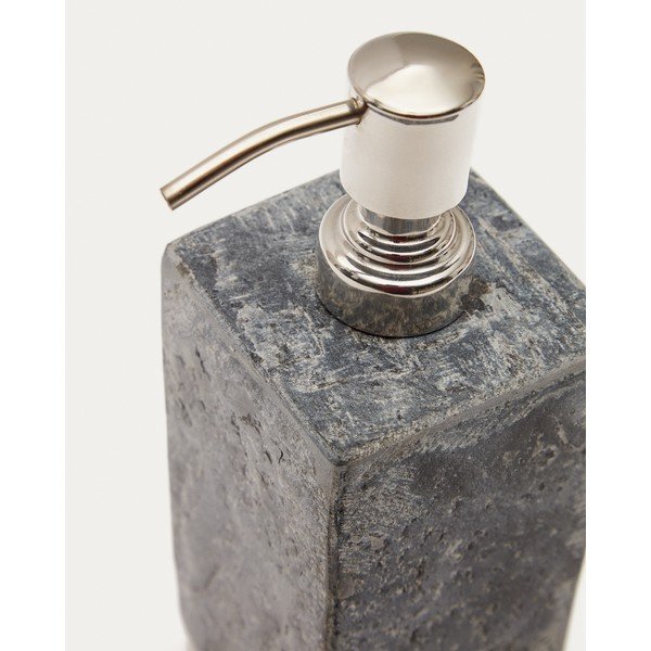 Sivý kamenný dávkovač mydla Macinne – Kave Home-image-4