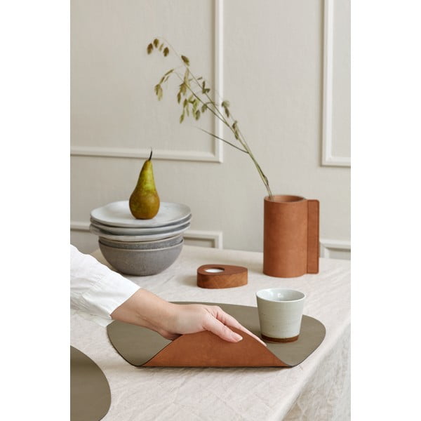 Prestieranie z eko kože 37x44 cm Curve L Double Nupo – LIND DNA-image-1