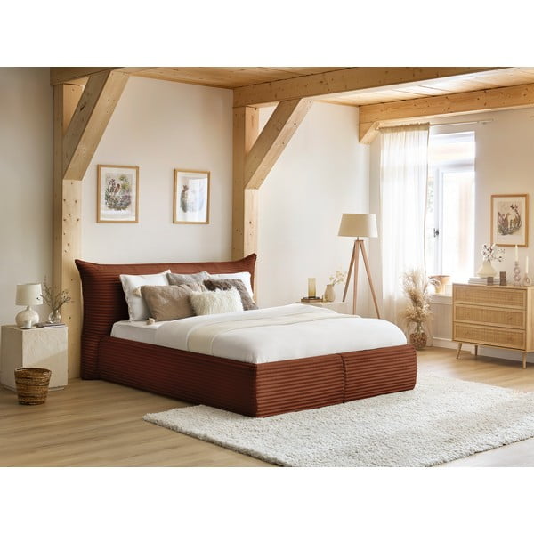 Čalúnená dvojlôžková posteľ v tehlovej farbe s úložným priestorom a roštom 160x200 cm Jade – Bobochic Paris-image-1