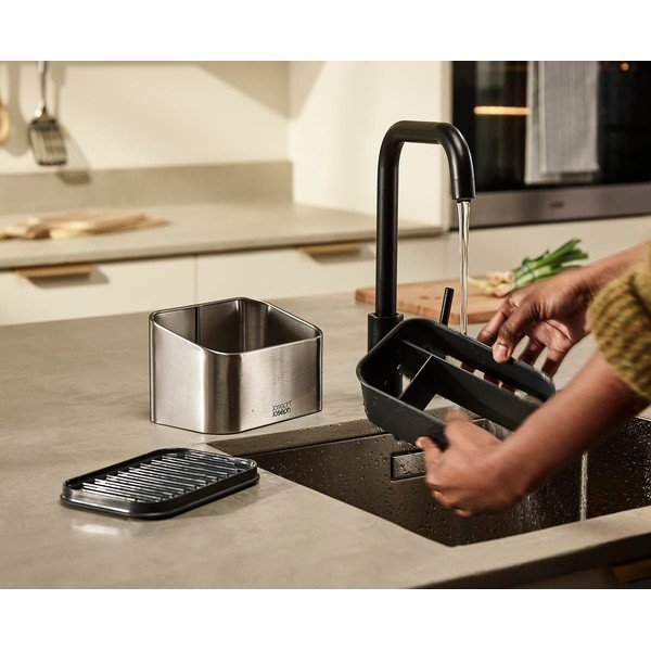 Kovový stojan na umývacie prostriedky v lesklej striebornej farbe Surface – Joseph Joseph-image-3