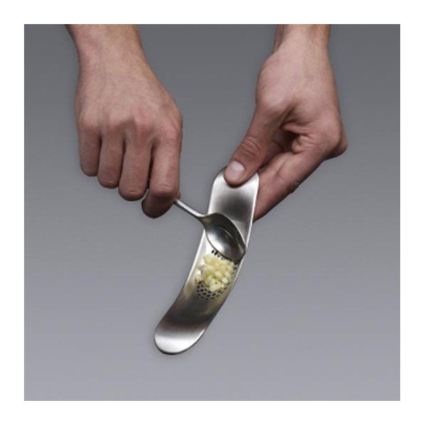 Zelené kolískové stláčadlo na cesnak Joseph Joseph Garlic Rocker-image-2