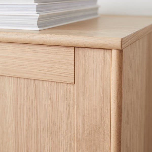 Set nástennej vitríny s osvetlením a komody v dekore duba 133x136 cm Mistral - Hammel Furniture-image-3