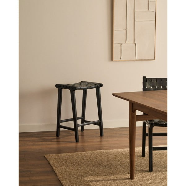 Čierna barová stolička z mahagónového dreva Calixta – Kave Home-image-1