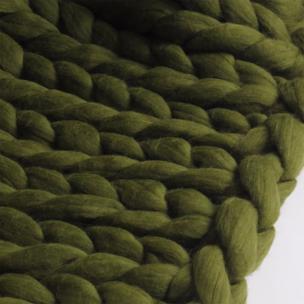 Tmavozelená ručne tkaná deka z merino vlny Concepttual Chunky, 125 x 130 cm
