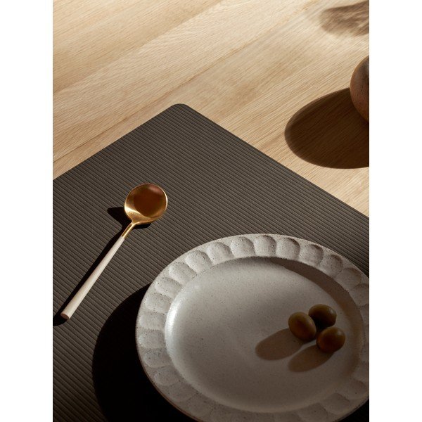 Prestieranie z eko kože 35x45 cm Square L Corduroy – LIND DNA-image-1