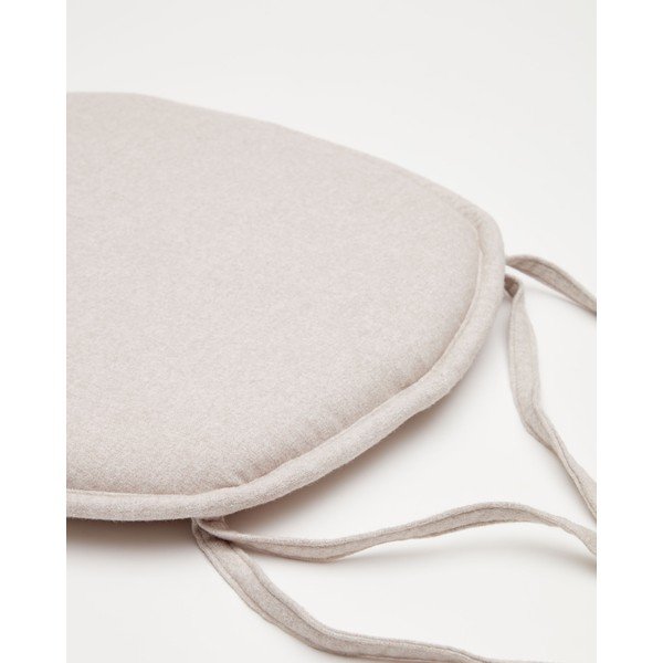 Sedák z mikrovlákna 43x43 cm Romane – Kave Home-image-2