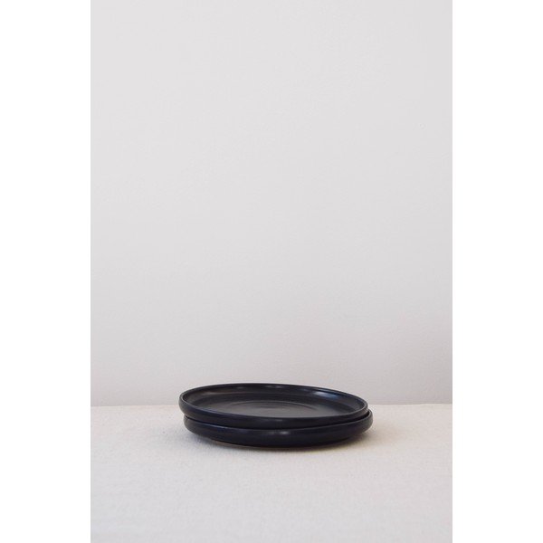 Čierny kameninový malý tanier ÅOOMI Luna, ø 20 cm-image-1