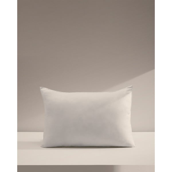 Vankúš 40x70 cm Fluff – Kave Home-image-1