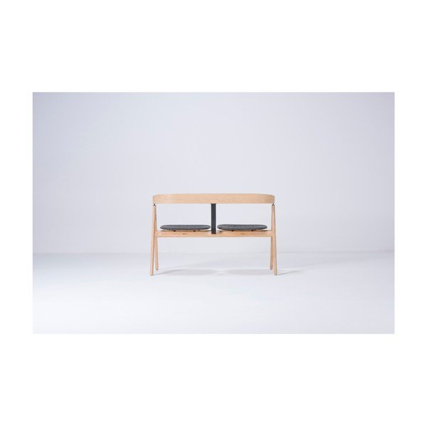 Lavica z dubového dreva so sivým sedadlom Gazzda Ava-image-3