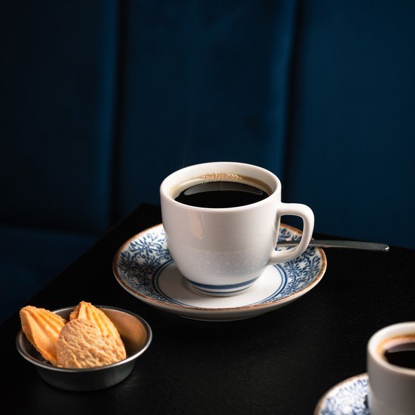 Biely/modrý porcelánový tanierik ø 14 cm Azul – BonBistro-image-1