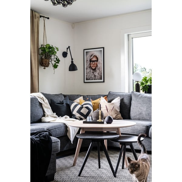 Okrúhly konferenčný stolík v dekore duba v prírodnej farbe 90x90 cm Yumi - Rowico-image-3