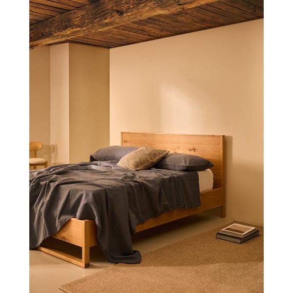 Dvojlôžková posteľ z dubového dreva s roštom 180x200 cm v prírodnej farbe Alguema – Kave Home-image-1