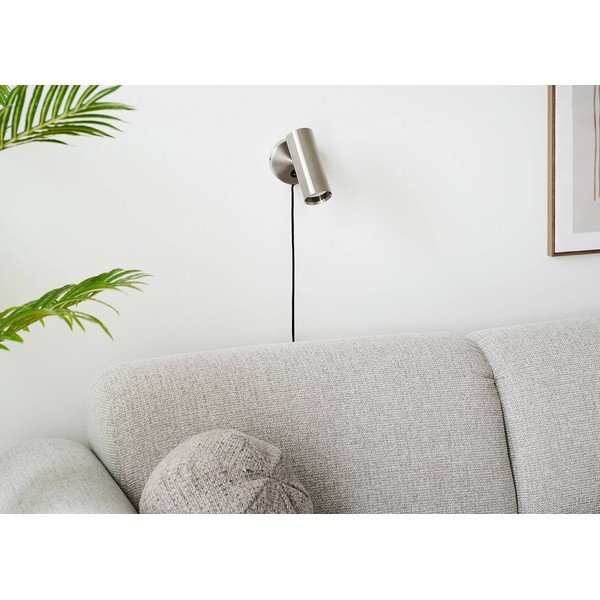 Oceľové nástenné svietidlo do zásuvky v striebornej farbe Paris – House Nordic-image-1