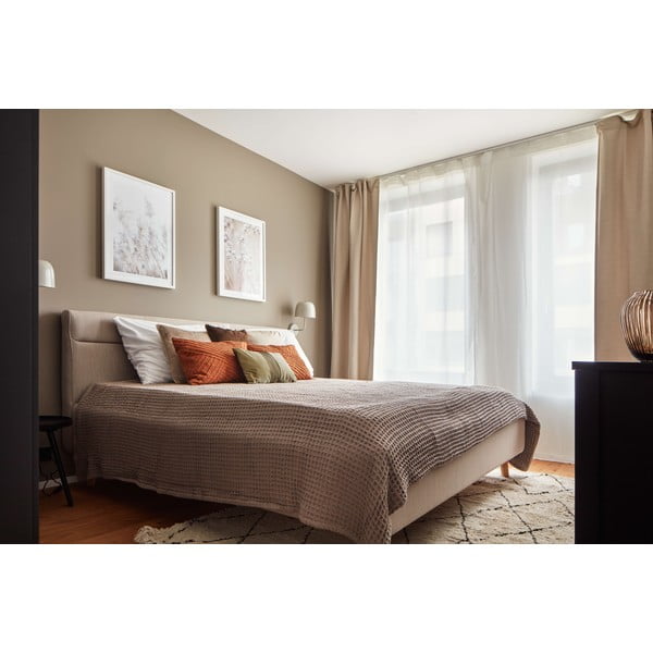 Béžová čalúnená dvojlôžková posteľ s úložným priestorom s roštom 160x200 cm Lotte – Meise Möbel-image-1