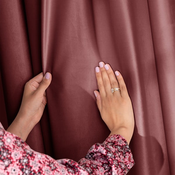 Ružový zamatový dimout záves 140x245 cm Eyelets – Restilo-image-3