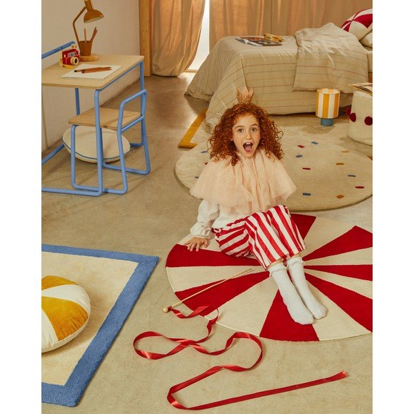 Červený/biely detský koberec s prímesou bavlny ø100 cm Wirla – Kave Home-image-2